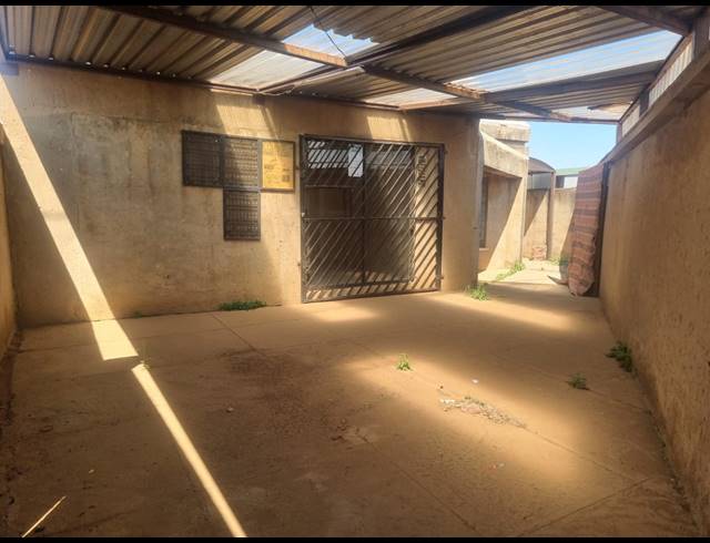 2 BEDROOM HOUSE FOR SALE IN EVATON WEST